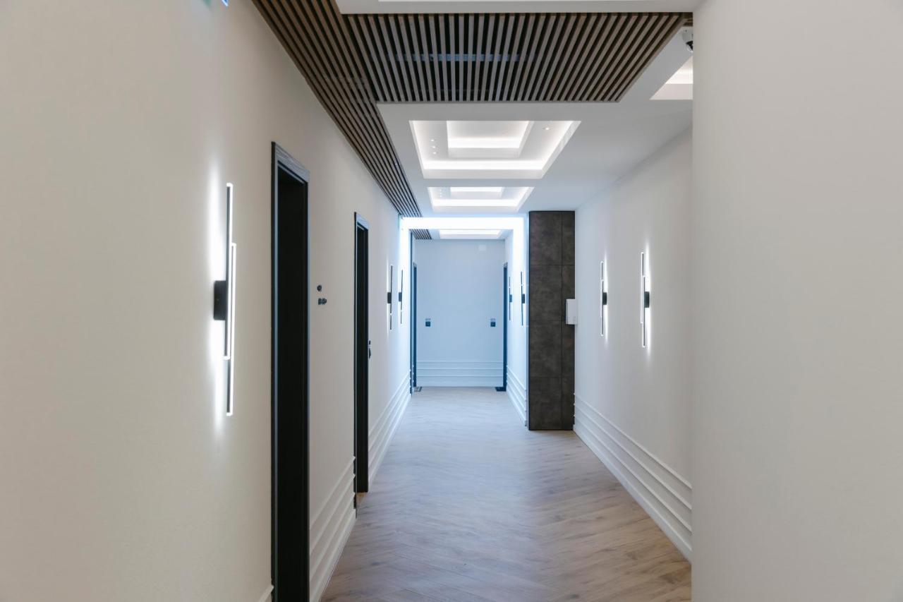 בראשוב The Forest - Luxe Central Apt With Free Secured Parking מראה חיצוני תמונה