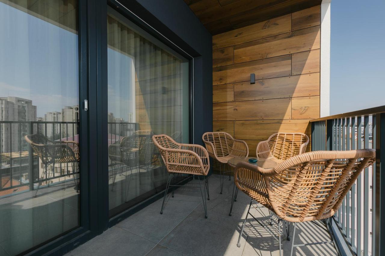 בראשוב The Forest - Luxe Central Apt With Free Secured Parking מראה חיצוני תמונה