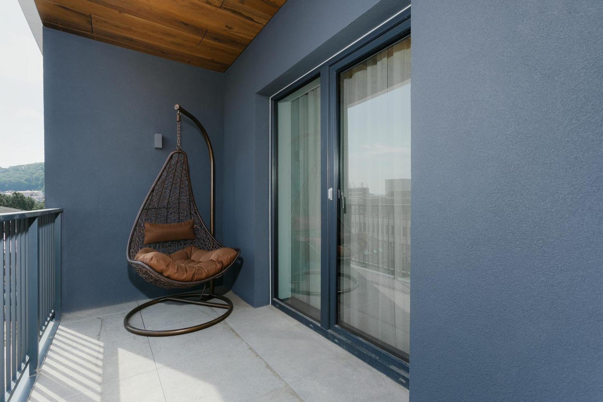 בראשוב The Forest - Luxe Central Apt With Free Secured Parking מראה חיצוני תמונה
