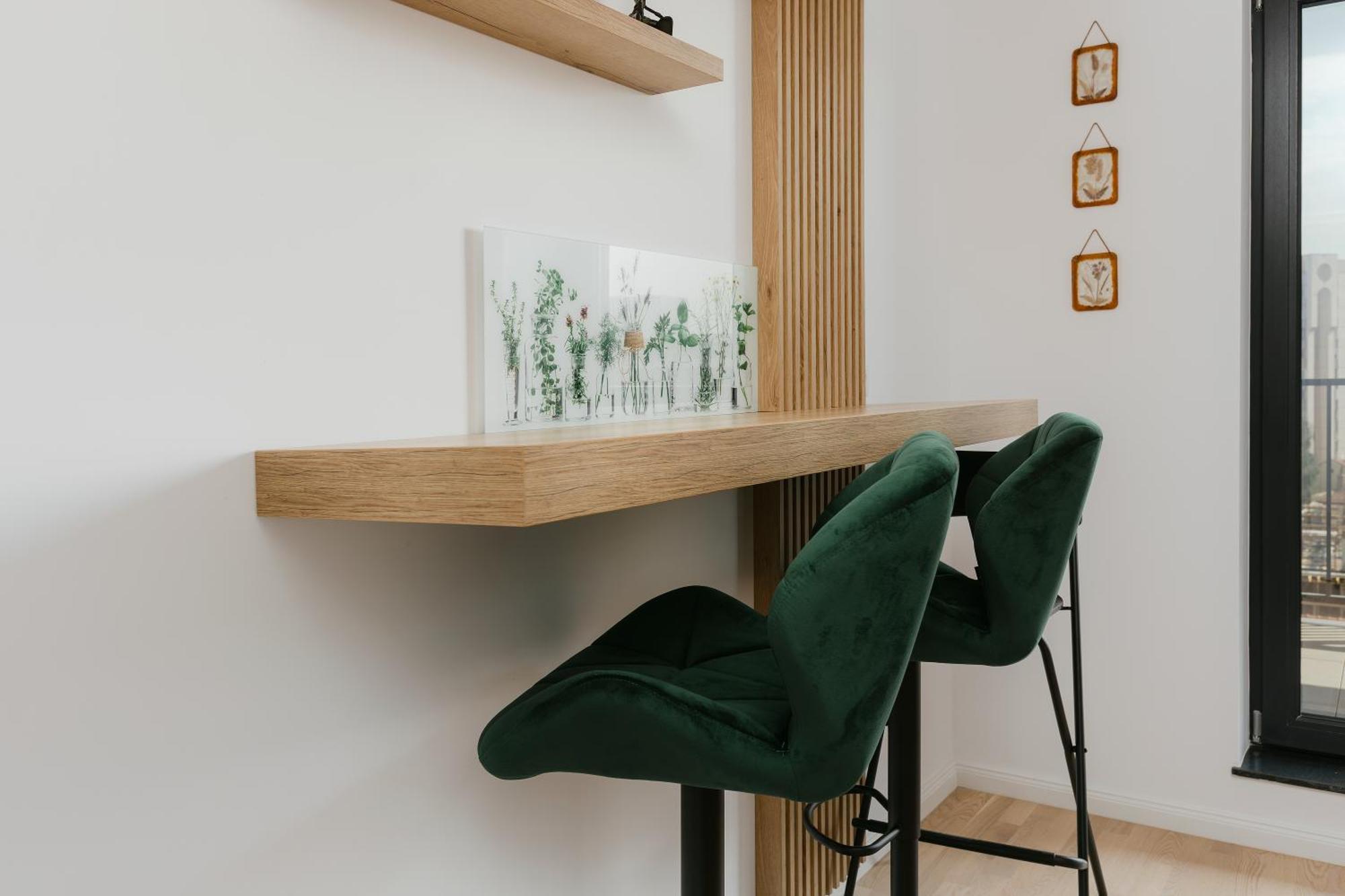 בראשוב The Forest - Luxe Central Apt With Free Secured Parking מראה חיצוני תמונה